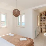 2 Bedroom Beautiful In