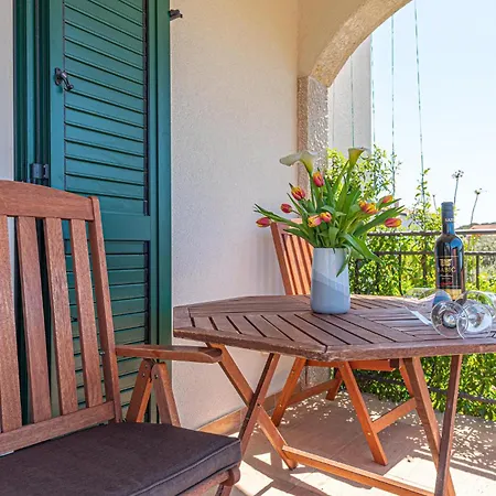 2 Bedroom Beautiful In