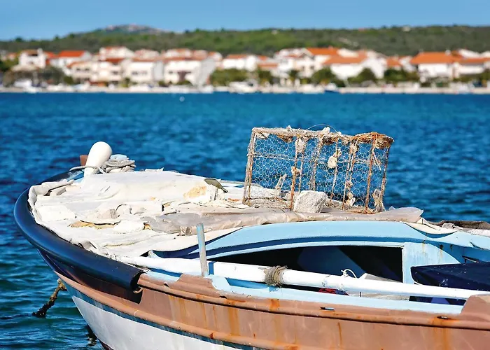 2 Bedroom Beautiful In Сasa de vacaciones *